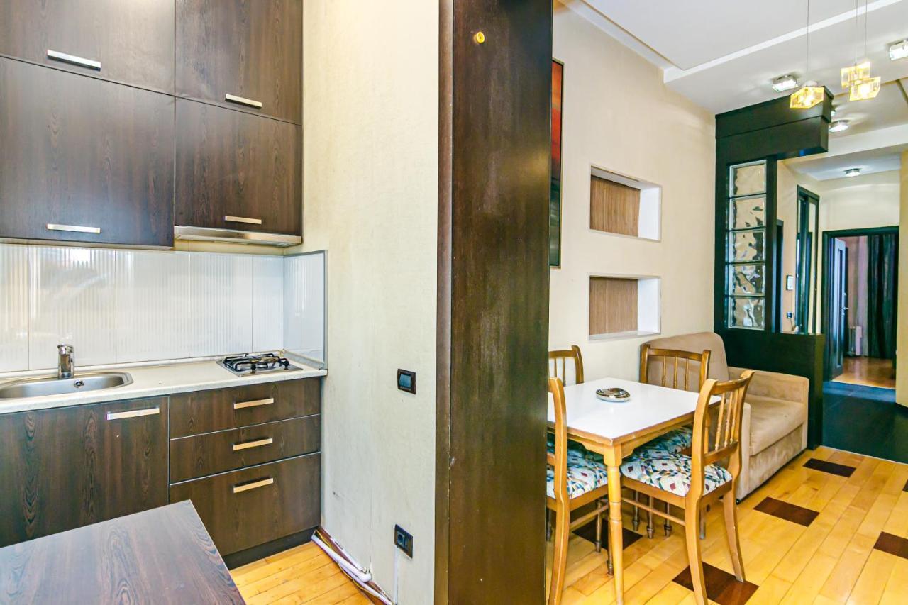 Lovely Sweet Apartment Baku Eksteriør billede